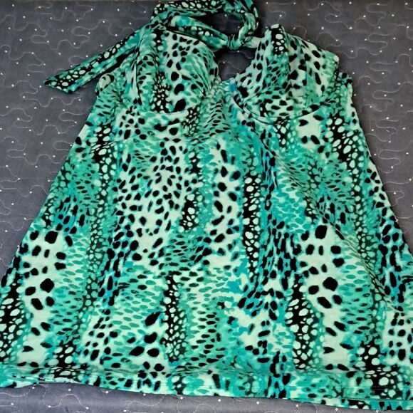 Smart & Sexy Green and Black Animal Print Halter swim tankini top size 36B - Picture 1 of 6